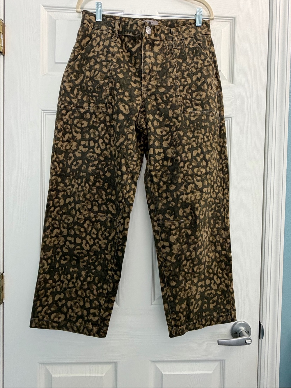 NWT Kut From The Kloth Ashton Leopard Barrel Jeans